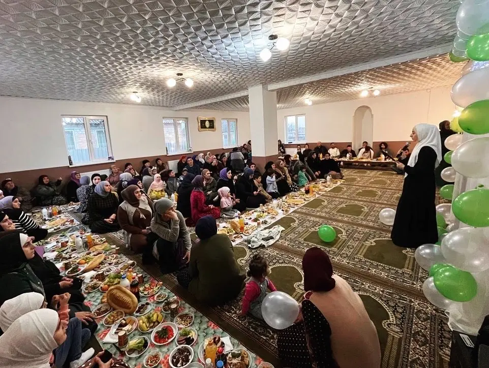 В селе Вовковка Харьковской области прошел официальный ифтар - Мечеть Вовковка - ДУМУ
