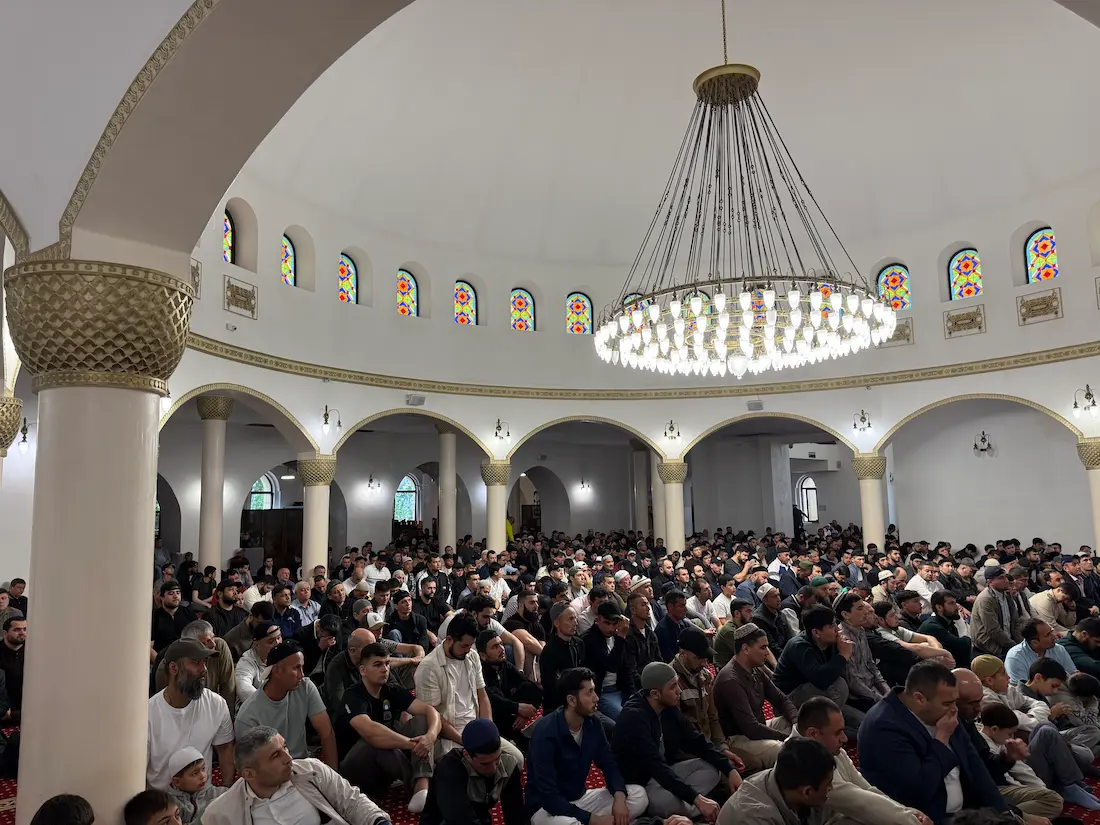 Праздничная молитва и проповеди в Киевской соборной мечети «ар-Рахма»